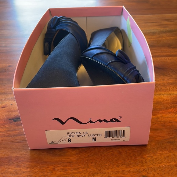 Nina Futura - LS Navy Luster Size 8 - Picture 5 of 5